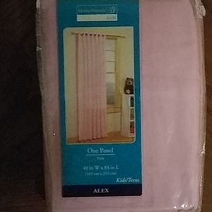 One curtain panel 40Wx84L